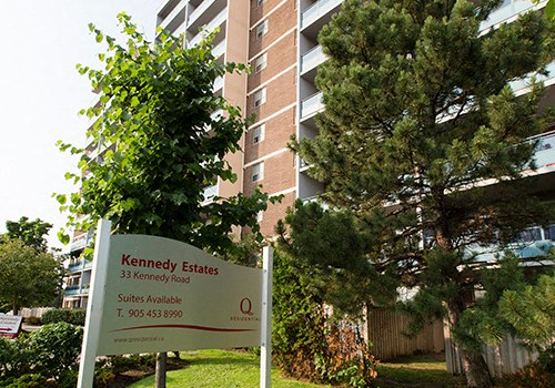 33 Kennedy Road South, Brampton, ON L6W 3E5 — photo 1